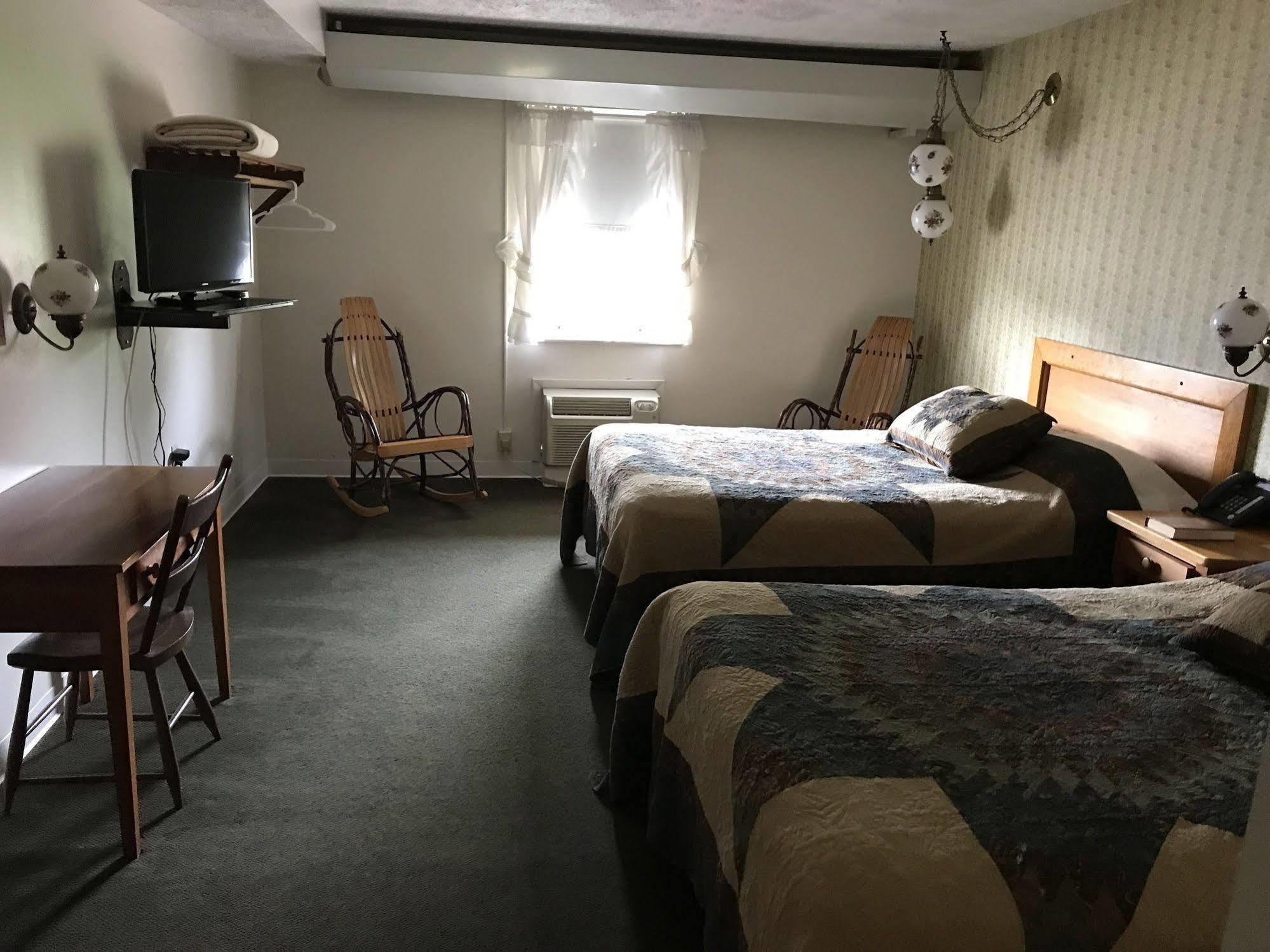 Casselman Inn Grantsville ภายนอก รูปภาพ