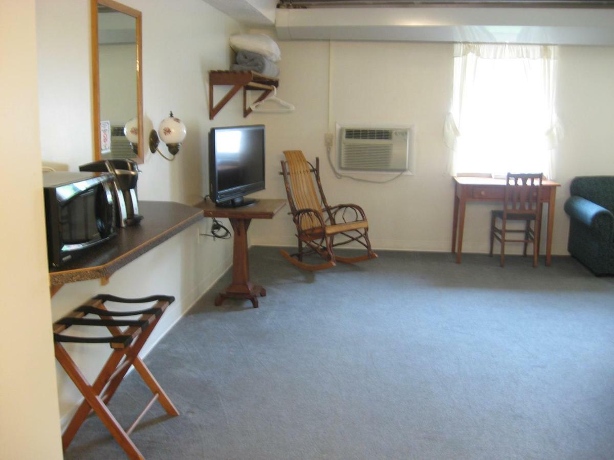 Casselman Inn Grantsville ภายนอก รูปภาพ